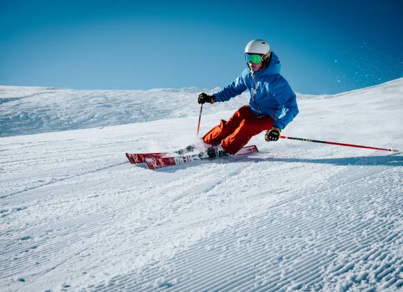 Skifahrer auf der Piste