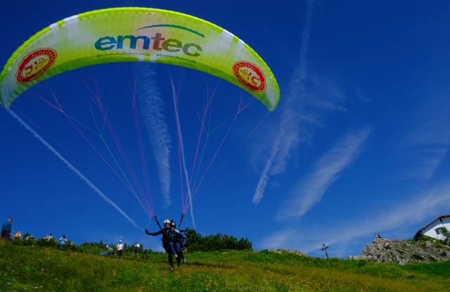 Mehr zum Gleitschirmfliegen